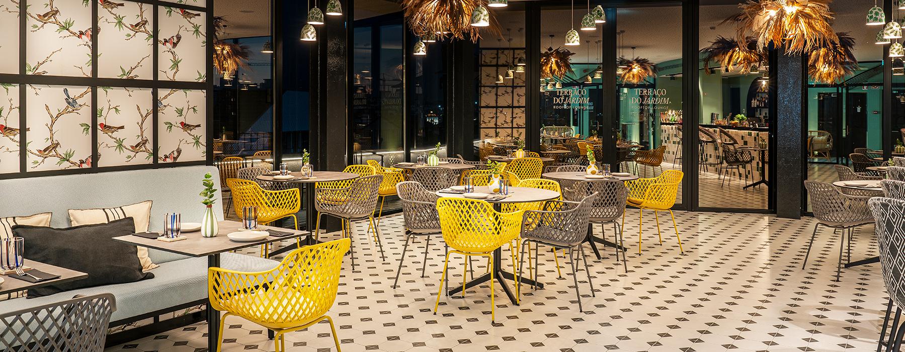 WOULD YOU LIKE TO BECOME Vincci Selección Posada del Patio 5* Málaga WOULD <span>YOU</span> LIKE TO BECOME